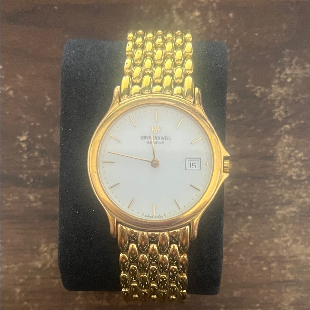 Raymond Weil Gold Timepiece with White Dial